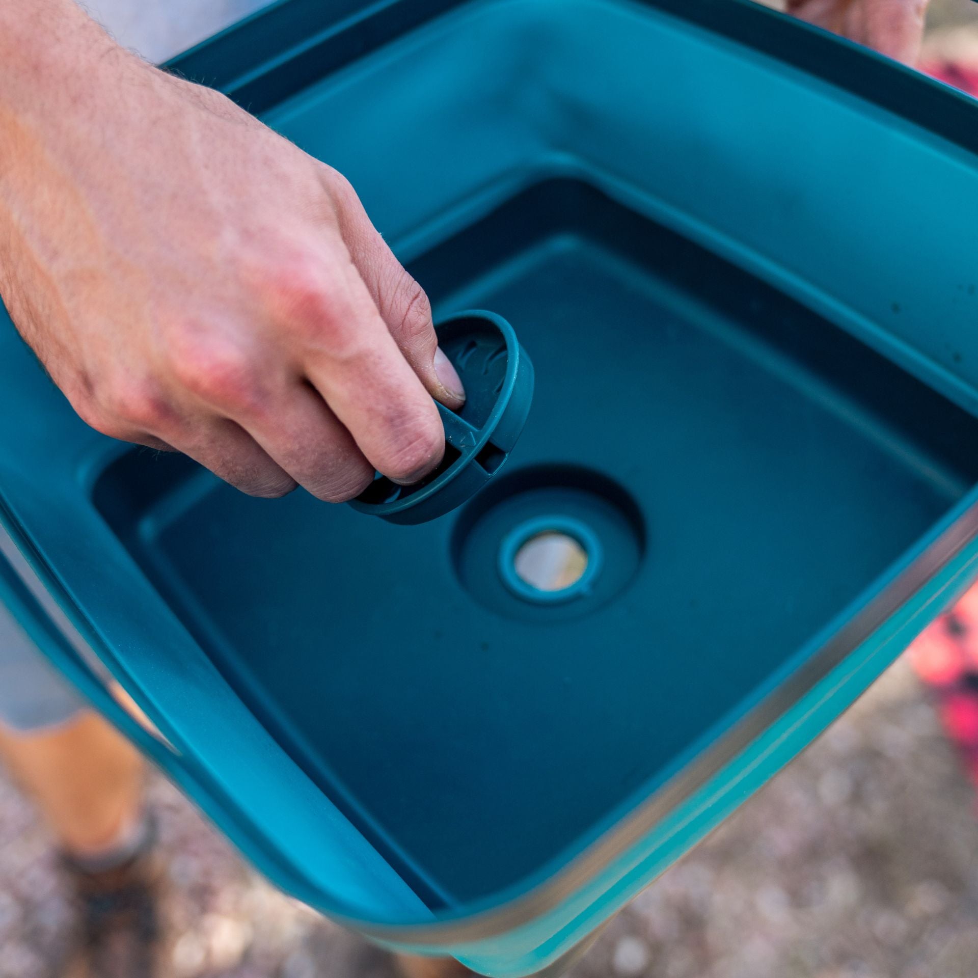Close-up of the removable plug for the Collapsible Sink - 8L